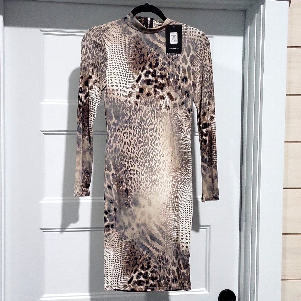 Fashion Nova gone wild midi dress